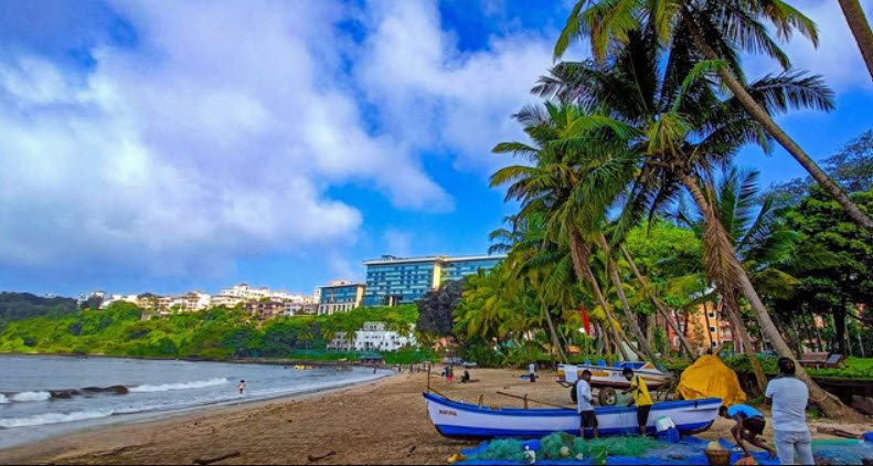 Vainguinim Beach, Goa, India